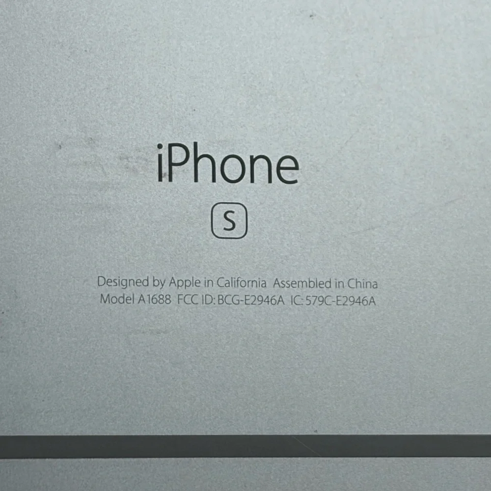 Apple iPhone 6S- sliver